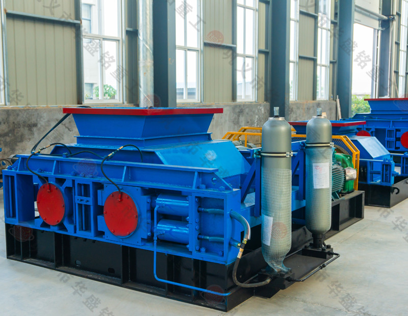 全自動(dòng)大型液壓對(duì)輥破碎機(jī)型號(hào),價(jià)格高嗎?